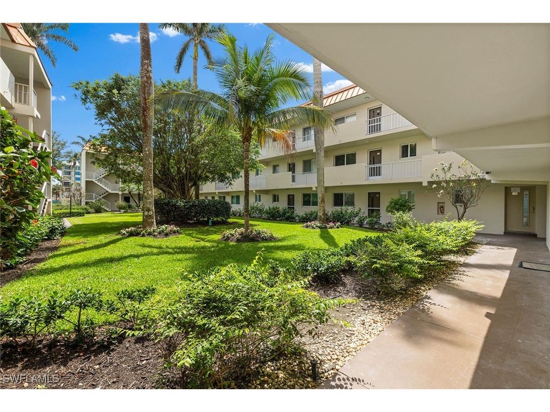 1100 Gulf Shore Boulevard N #110 Naples FL 34102 225040819 image1