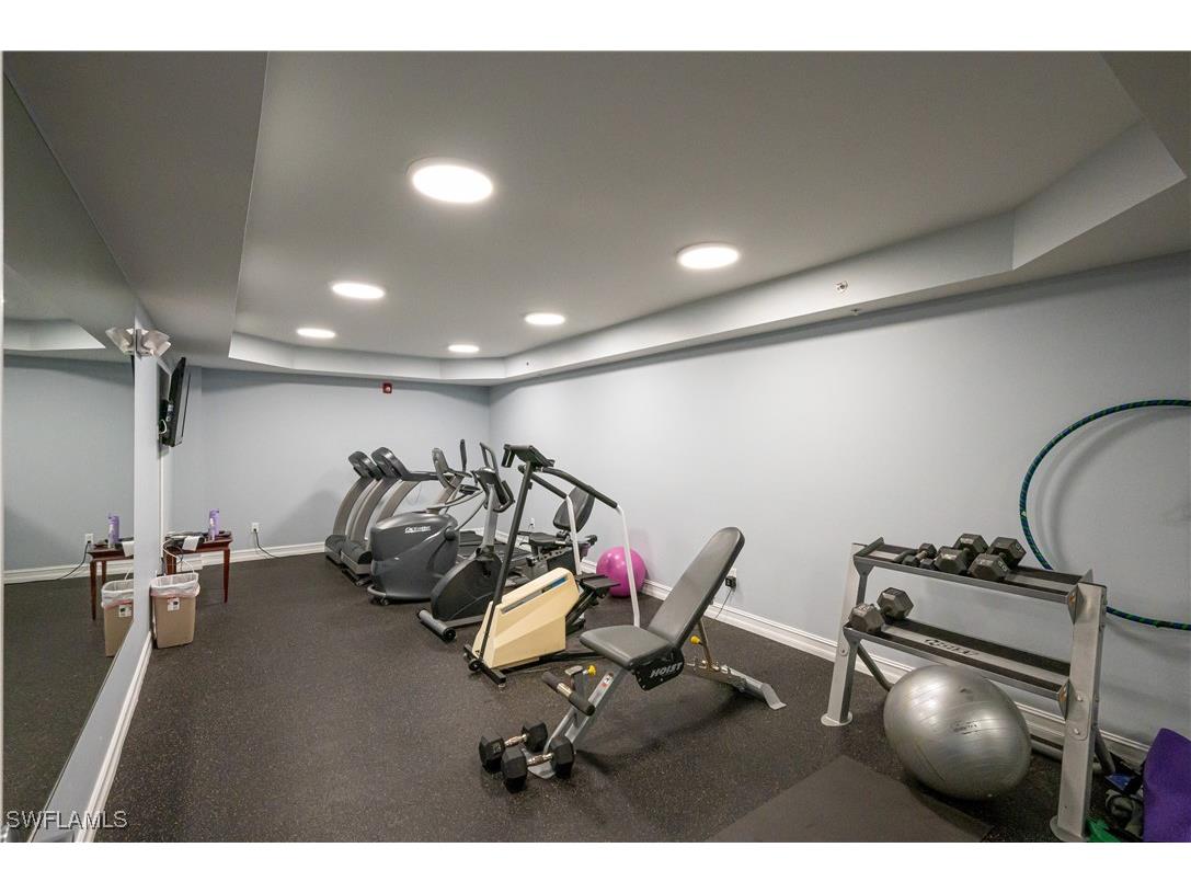 1100 Pine Ridge Road #400 Naples FL 34108 225003244 image7