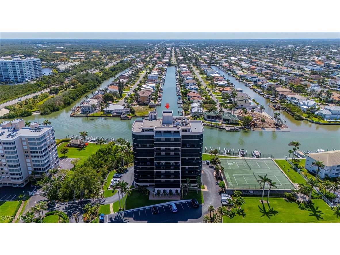 11030 Gulf Shore Drive #901 Naples FL 34108 225049585 image1