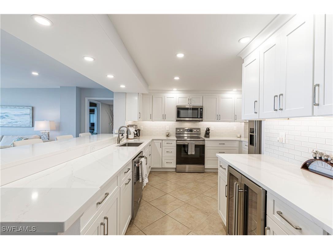 11030 Gulf Shore Drive #901 Naples FL 34108 225049585 image13