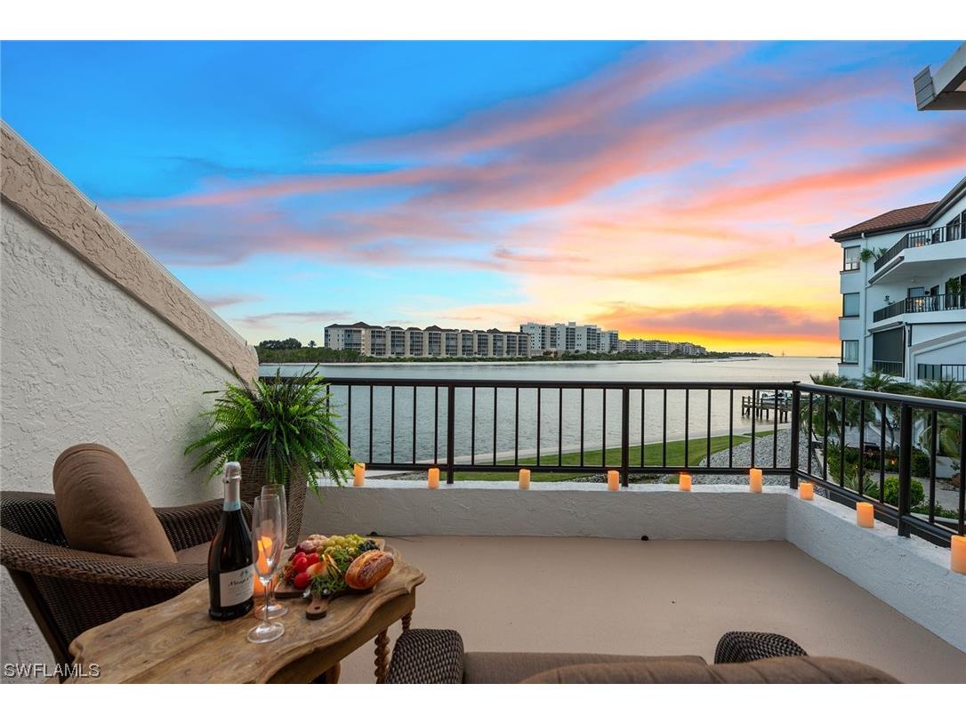 111 La Peninsula Boulevard #111 Naples FL 34113 223070165 image1