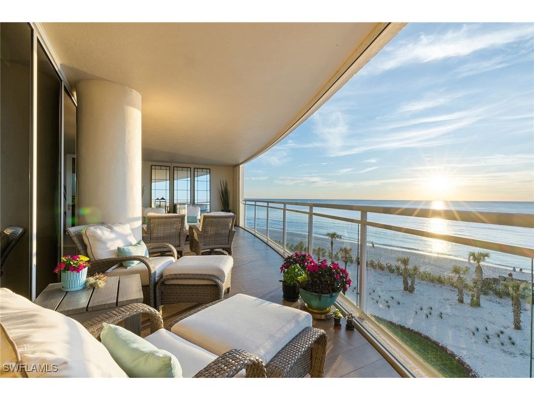 11125 Gulf Shore Drive #405 Naples FL 34108 224102640 image1