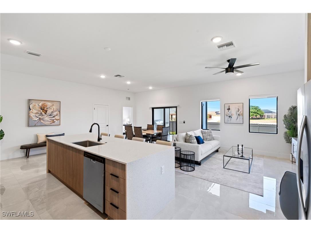 1113 NE 2nd Avenue Cape Coral FL 33909 225047214 image13