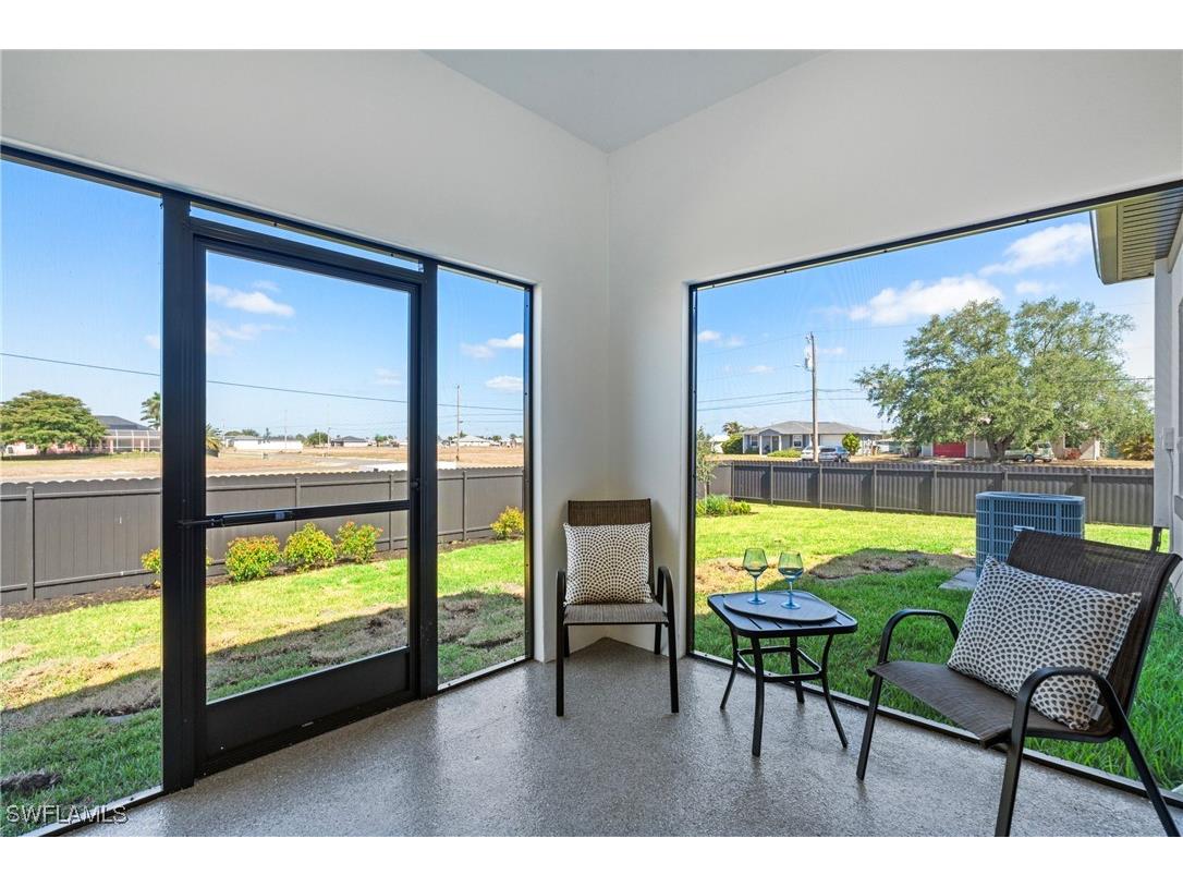 1113 NE 2nd Avenue Cape Coral FL 33909 225047214 image40