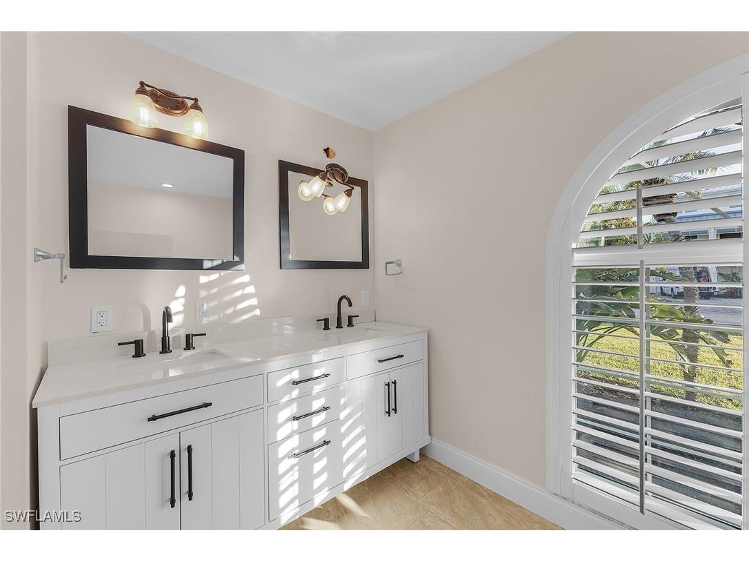 1113 Sand Castle Road Sanibel FL 33957 224105056 image15