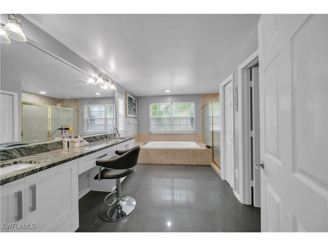 11141 Lakeland Circle Fort Myers FL 33913 225049955 image34