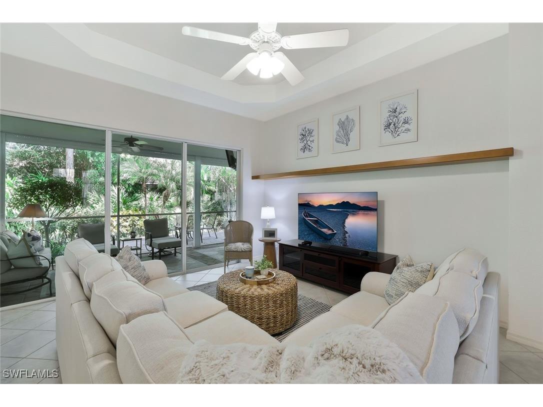 1118 Dorchester Court Naples FL 34104 225016367 image1