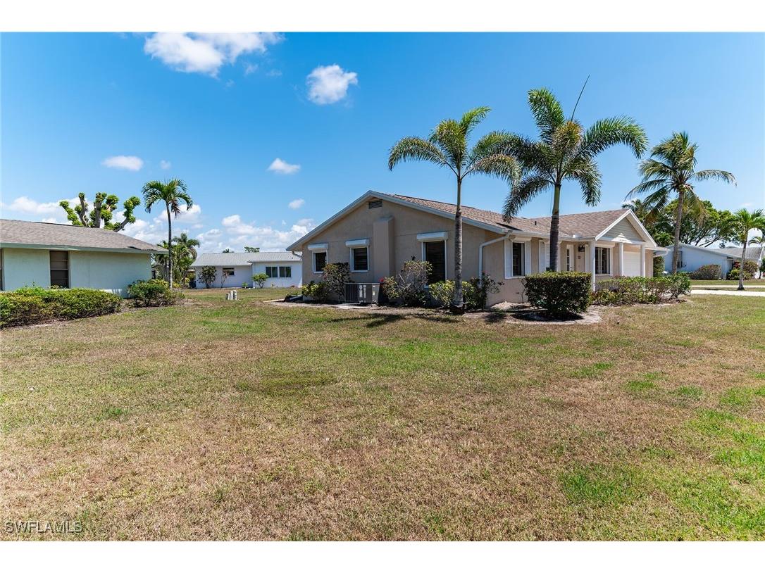 112 Blue Ridge Drive #55 Naples FL 34112 225035875 image20