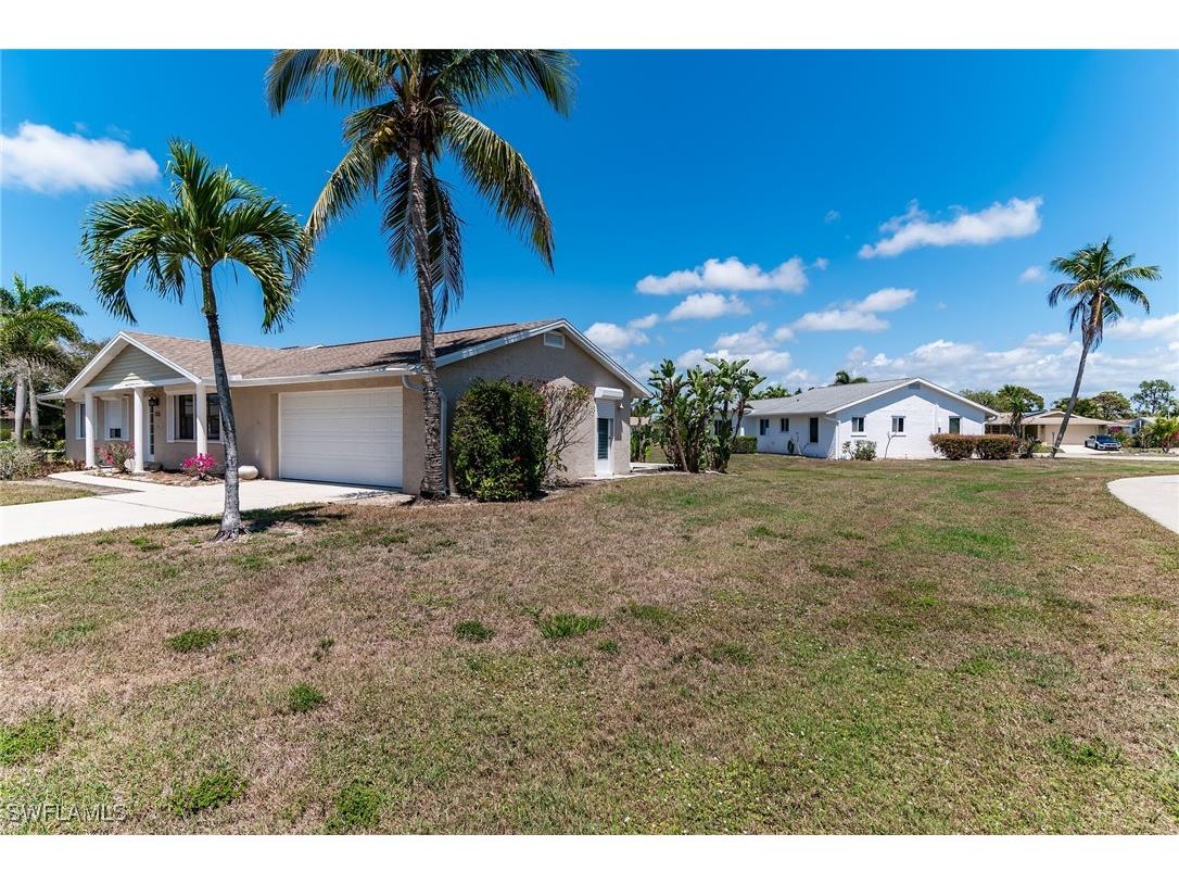 112 Blue Ridge Drive #55 Naples FL 34112 225035875 image21