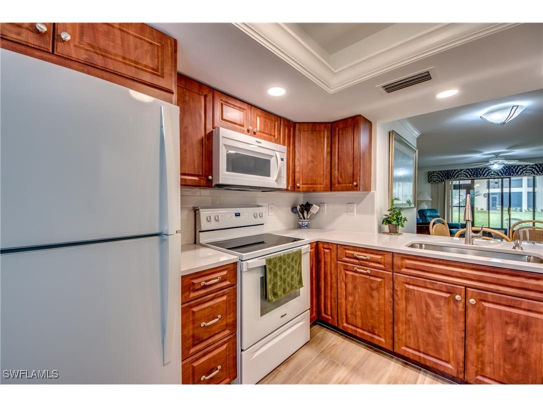 11250 Caravel Circle #101 Fort Myers FL 33908 225045125 image1