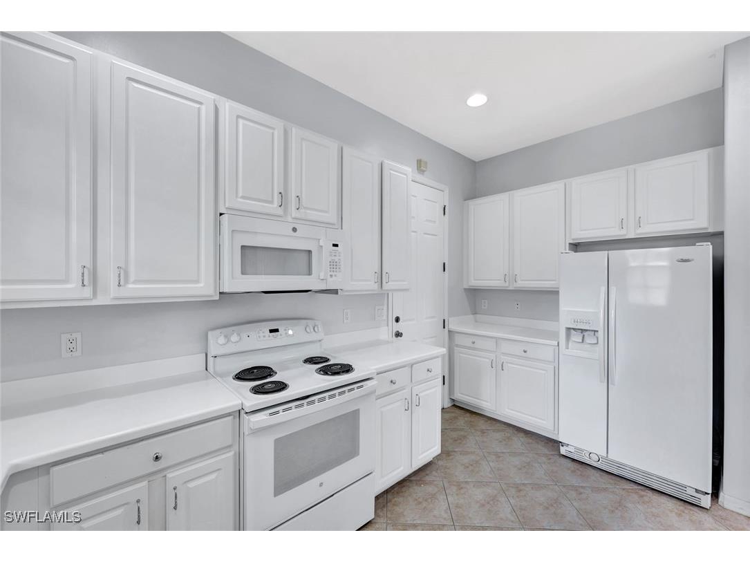 1126 Medan Court N #35 Naples FL 34113 225044822 image10