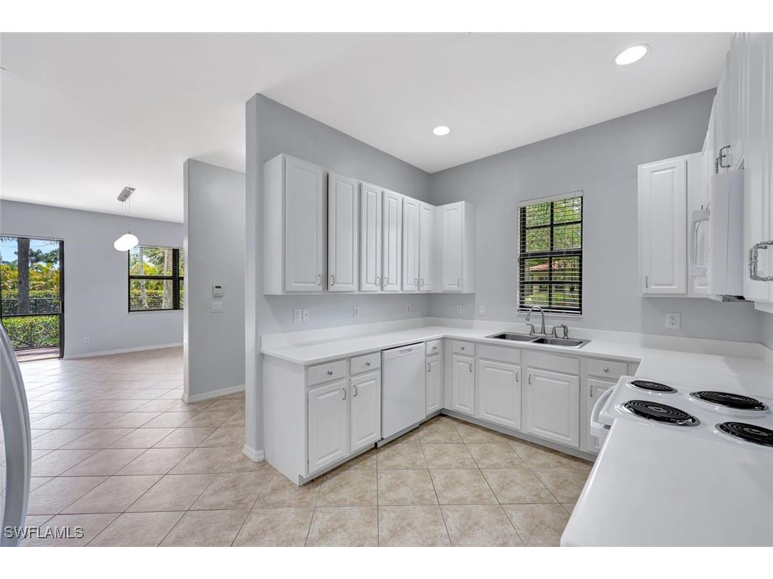 1126 Medan Court N #35 Naples FL 34113 225044822 image8