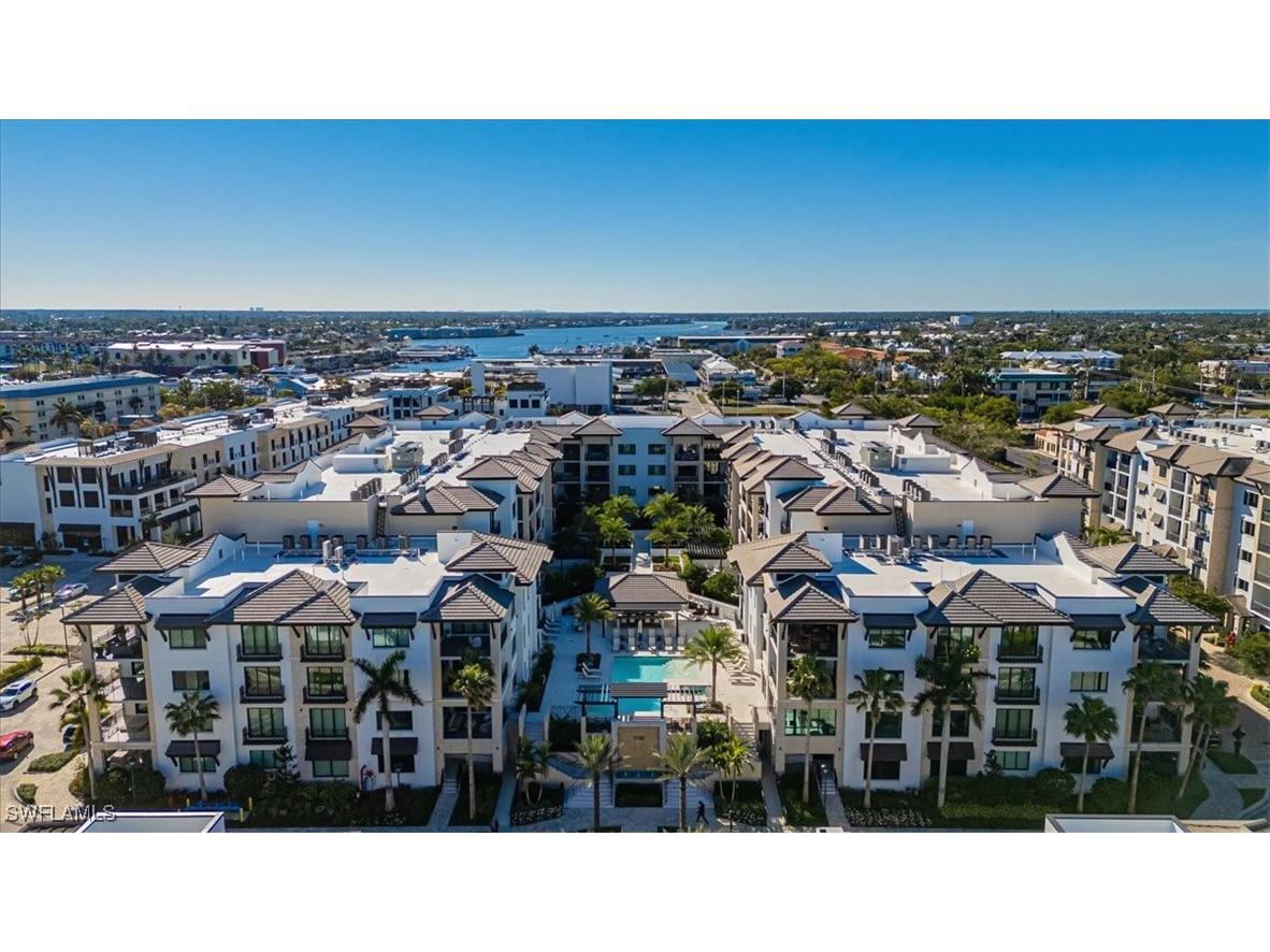 1130 3rd Avenue S #404 Naples FL 34102 225010195 image1
