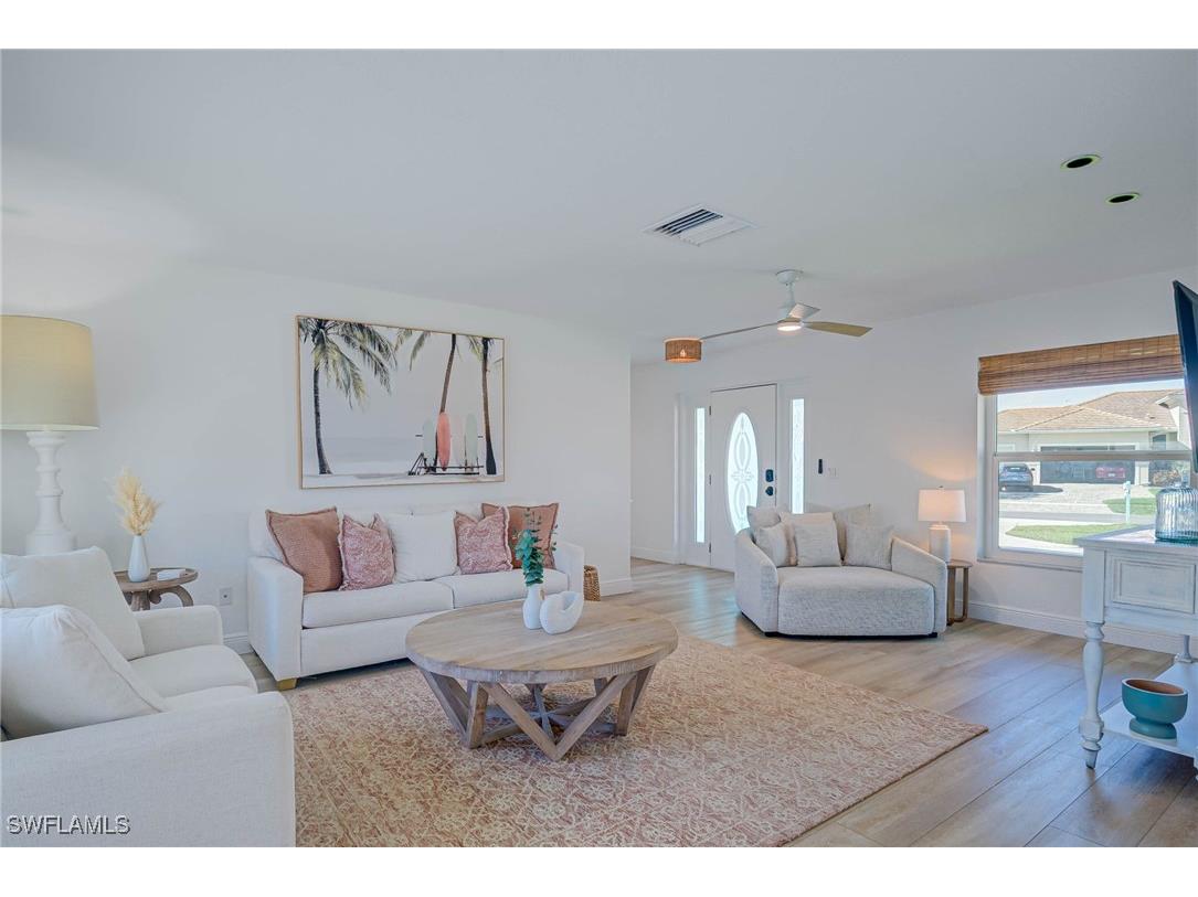 1131 Fern Court Marco Island FL 34145 225029941 image7