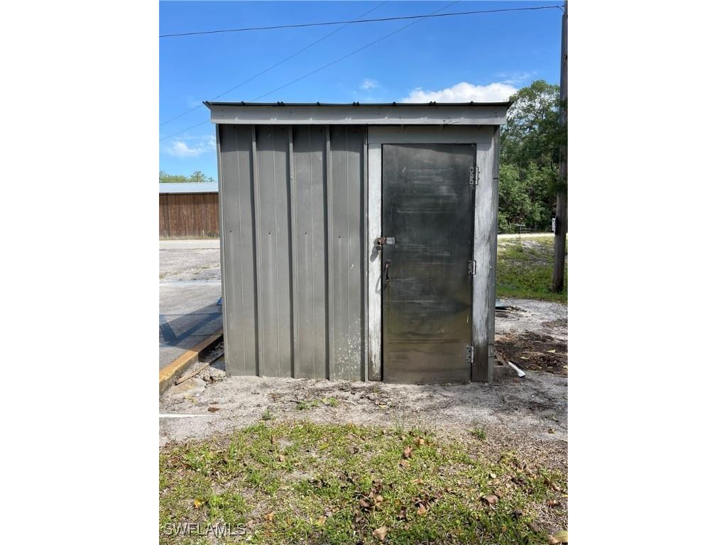 1134 Broadway Street Palmdale FL 33944 225045554 image9