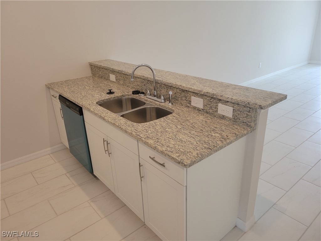 1138/1140 SE 9th Court Cape Coral FL 33990 224081515 image4