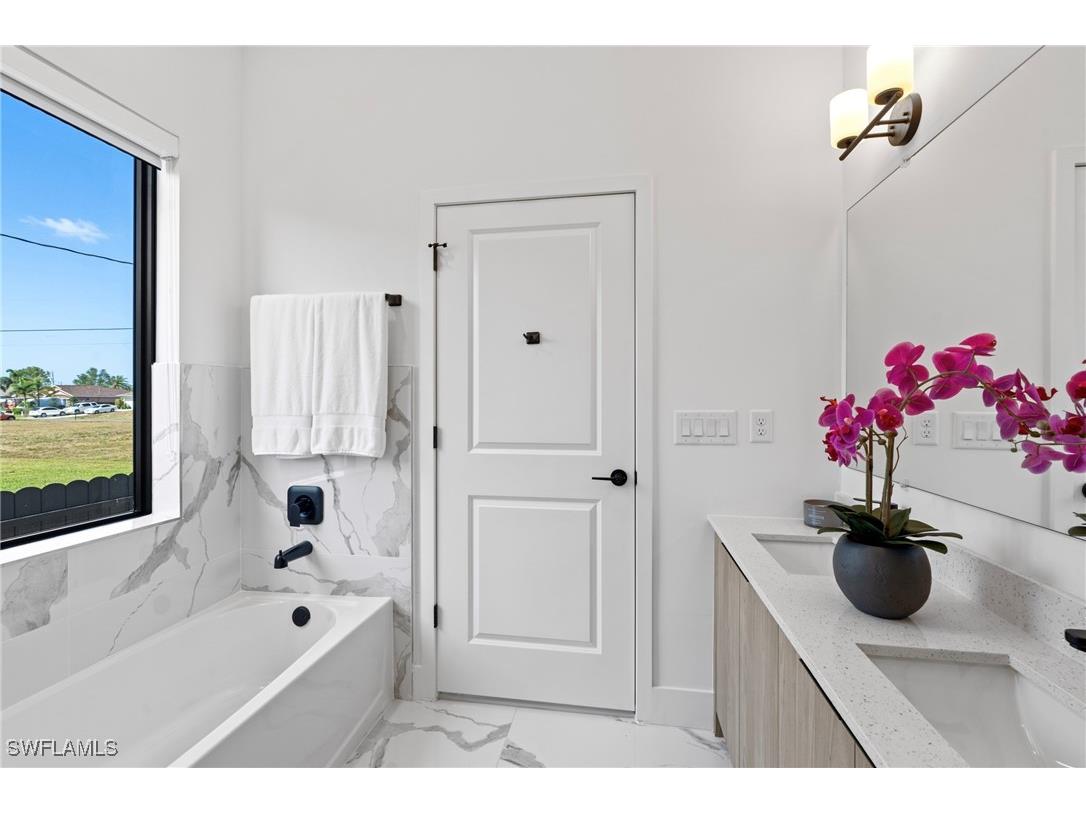 1140 NE 5th Place Cape Coral FL 33909 225047926 image23