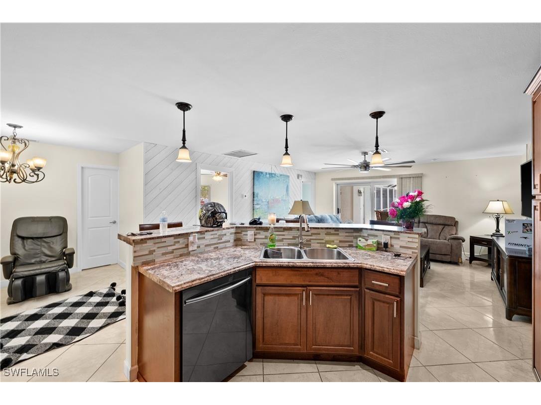  Cape Coral FL 33914 225016189 image32