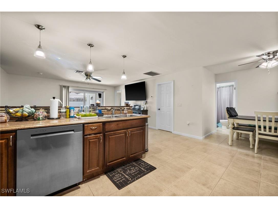  Cape Coral FL 33914 225016189 image8