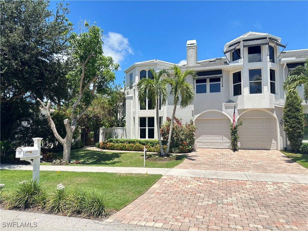 1155 4th Street S Naples FL 34102 224090513 image1