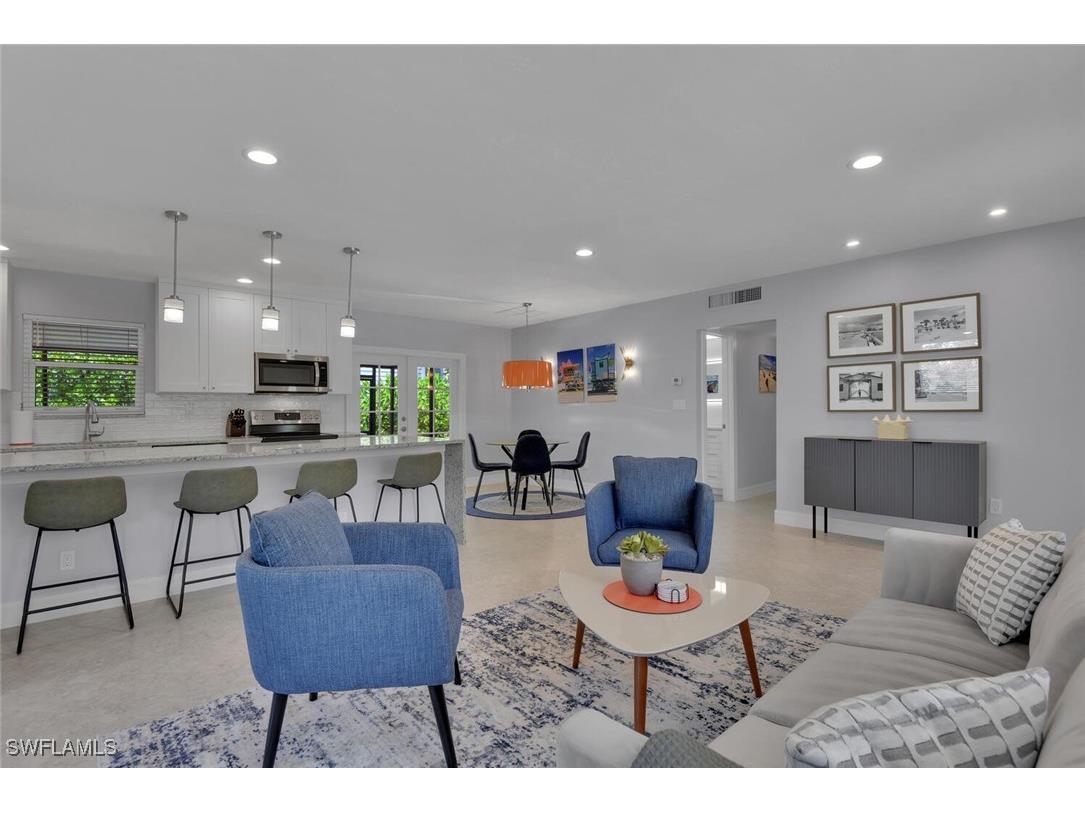 1155 6th Street S Naples FL 34102 225046626 image1