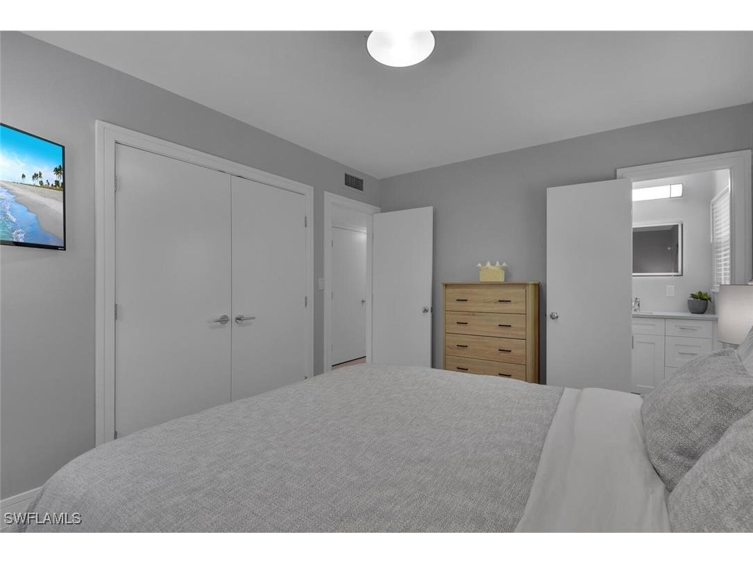 1155 6th Street S Naples FL 34102 225046626 image19