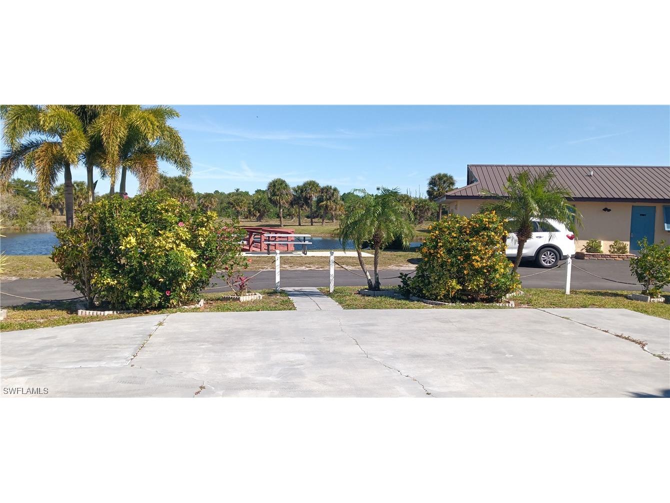 1159 Daniels Road SE Moore Haven FL 33471 225033886 image1