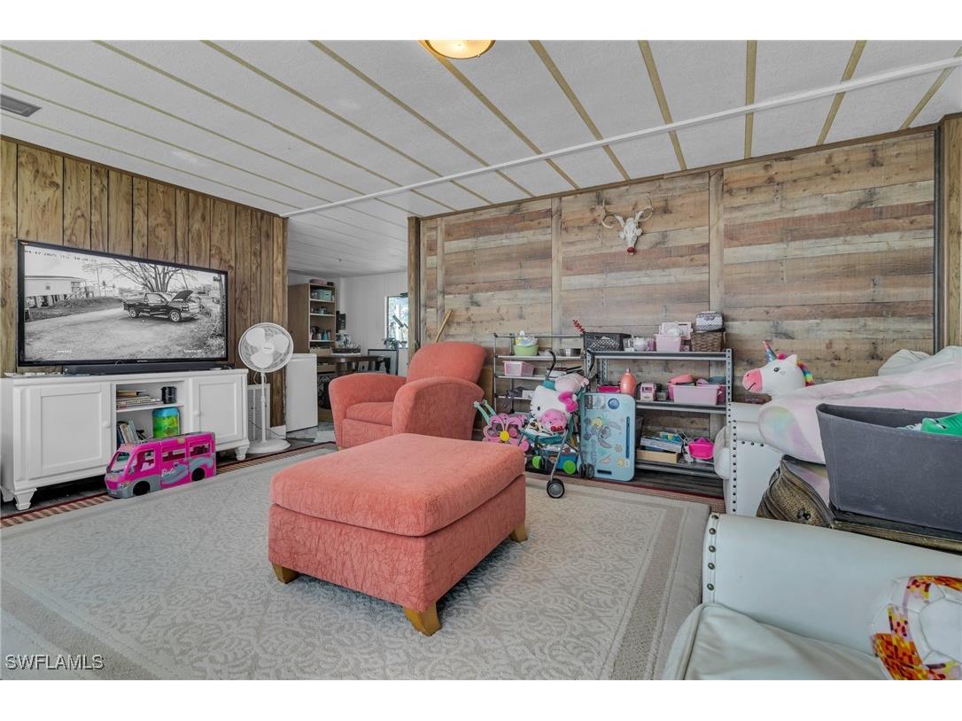 1160 Rewis Drive Chokoloskee FL 34138 225039577 image11