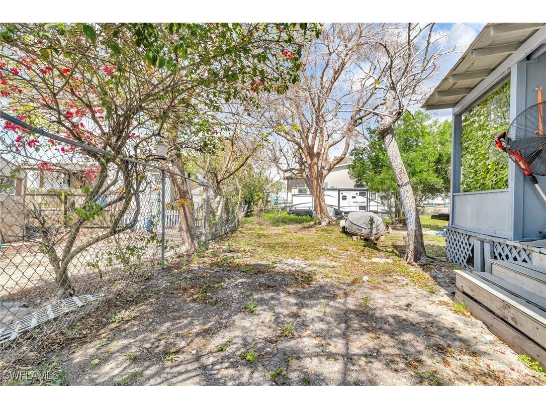 1160 Rewis Drive Chokoloskee FL 34138 225039577 image8