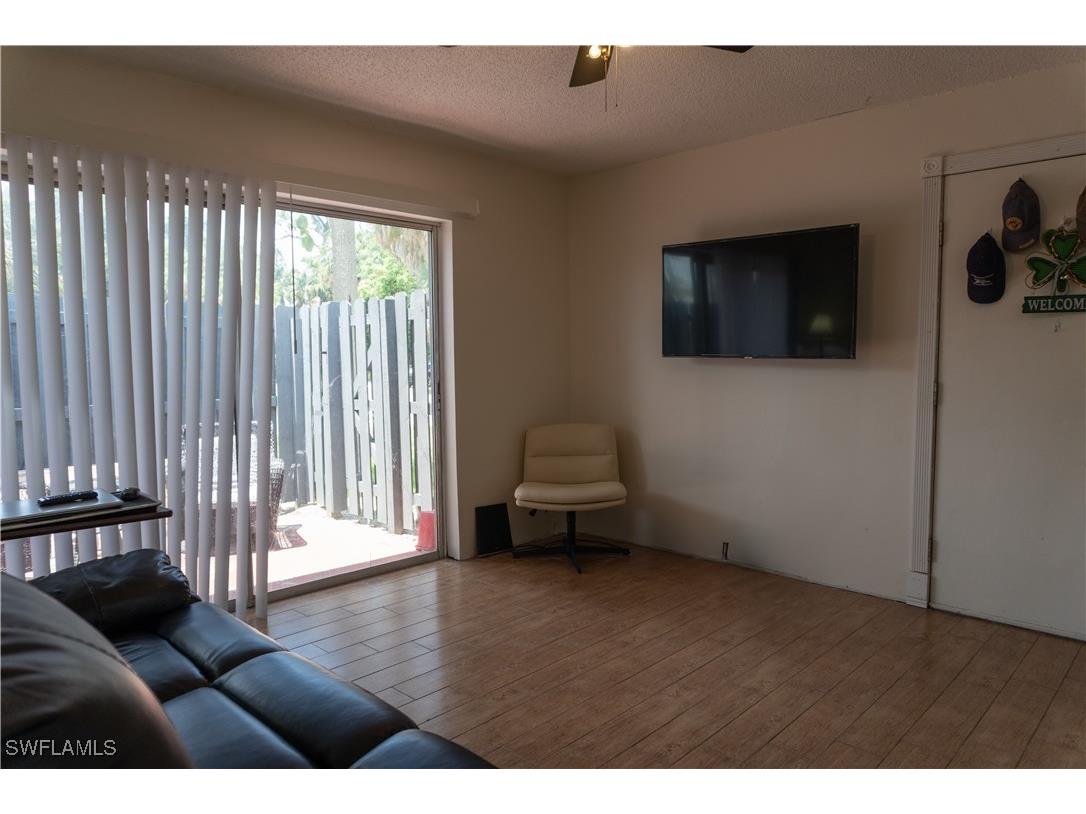 1165 Palm Avenue #8A North Fort Myers FL 33903 225052363 image8