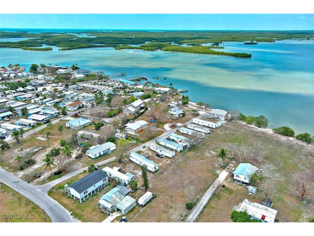 1165 Rewis Drive Chokoloskee FL 34138 225039610 image1