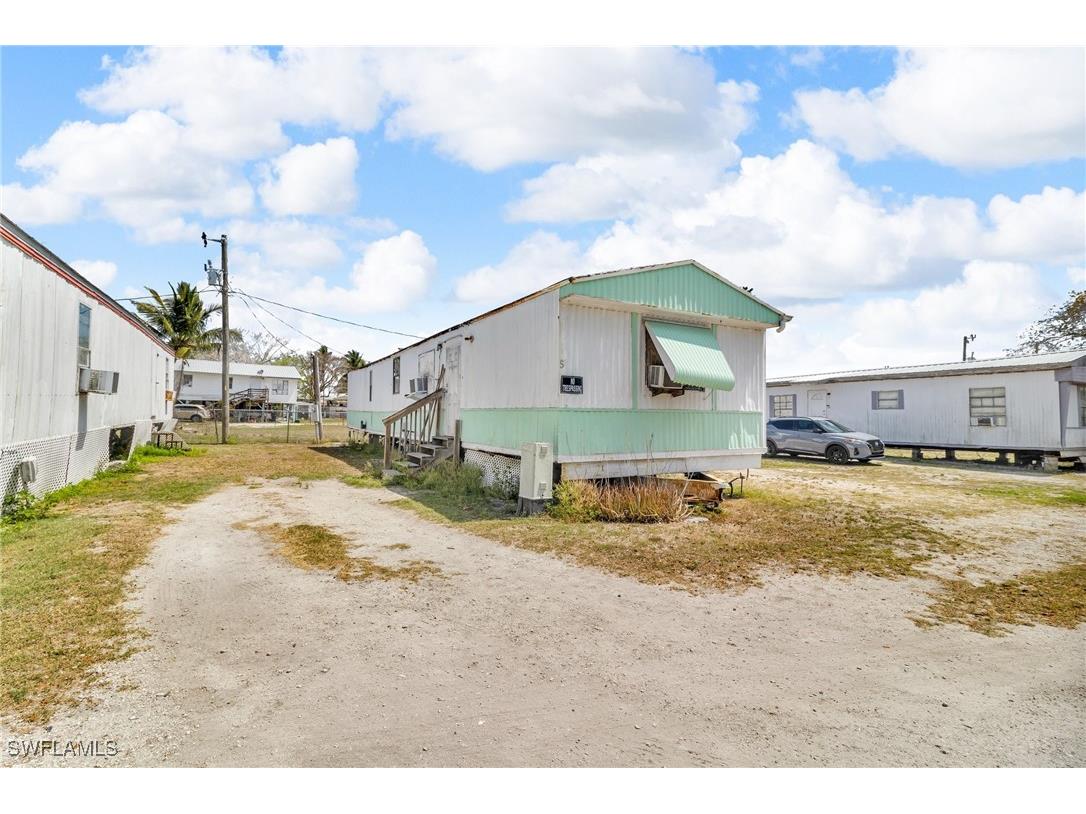 1165 Rewis Drive Chokoloskee FL 34138 225039610 image10