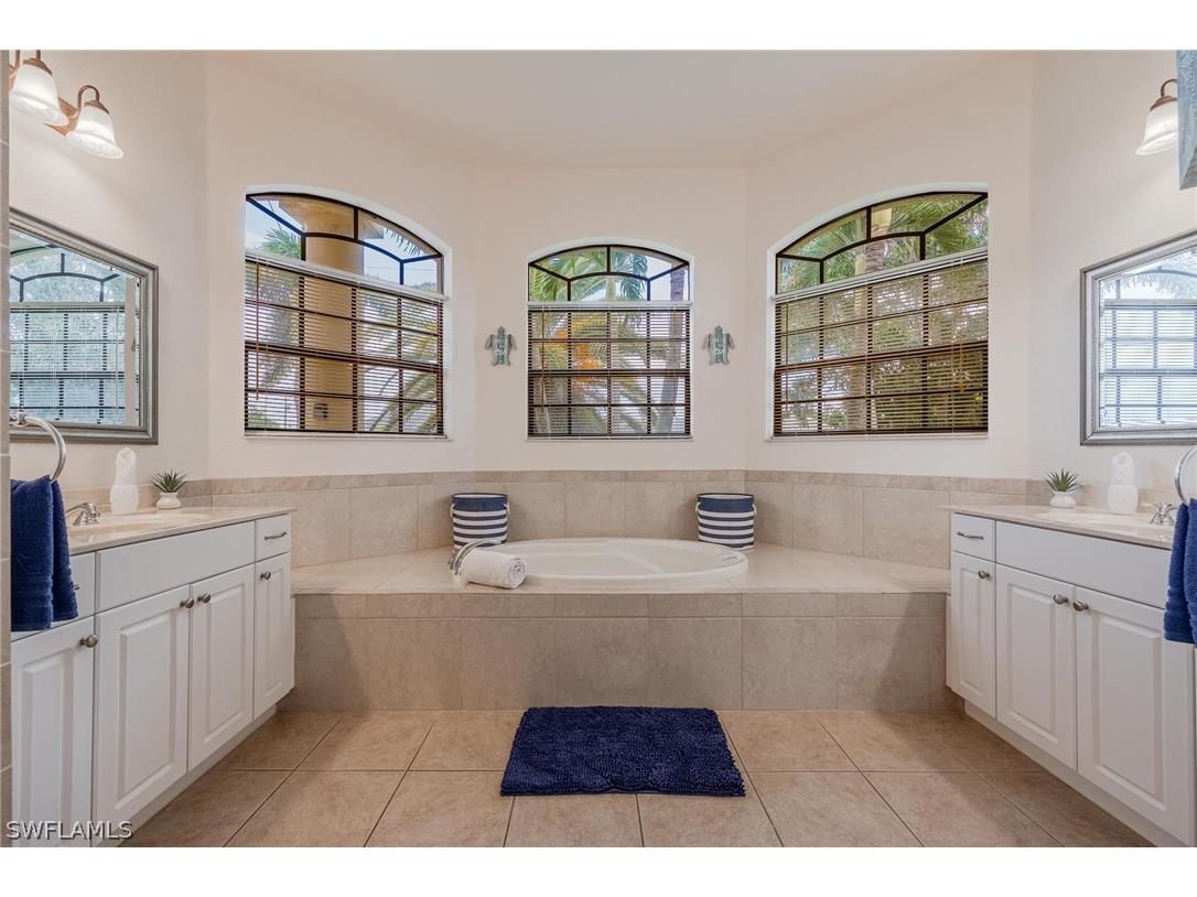 118 SE 23rd Place Cape Coral FL 33990 224044735 image19