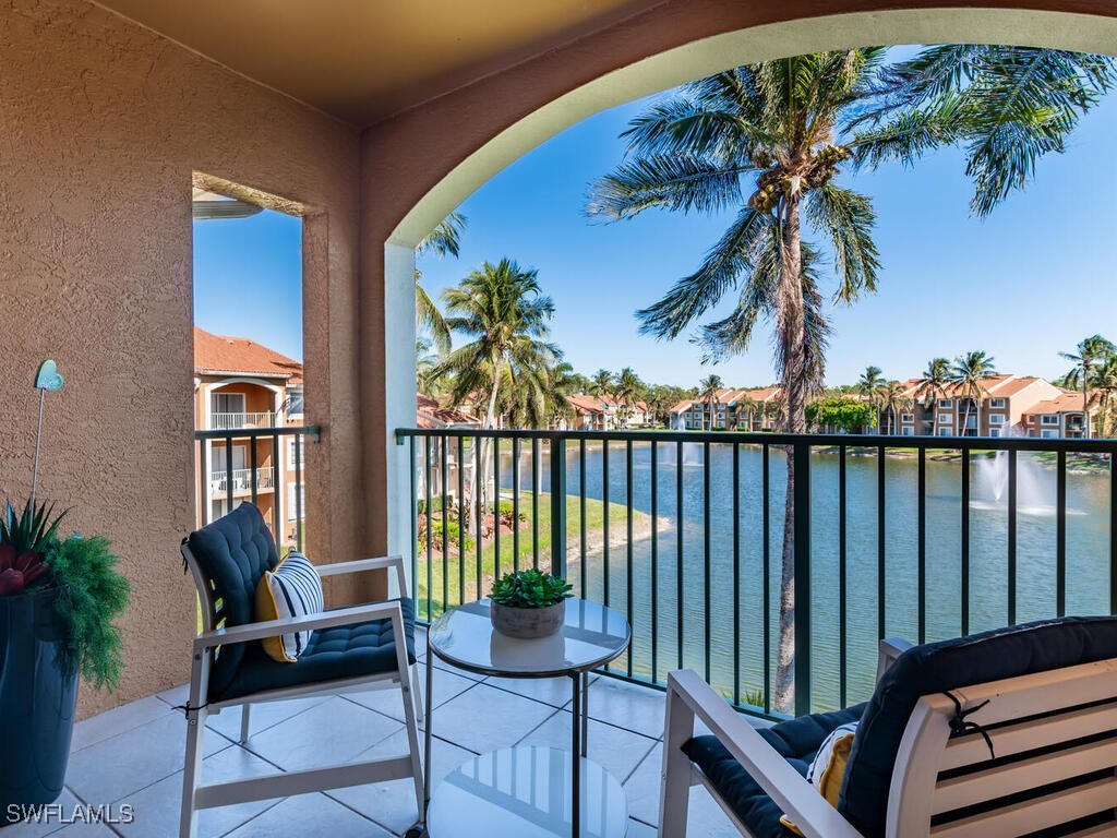 1185 Wildwood Lakes Boulevard #304 Naples FL 34104 224099656 image1