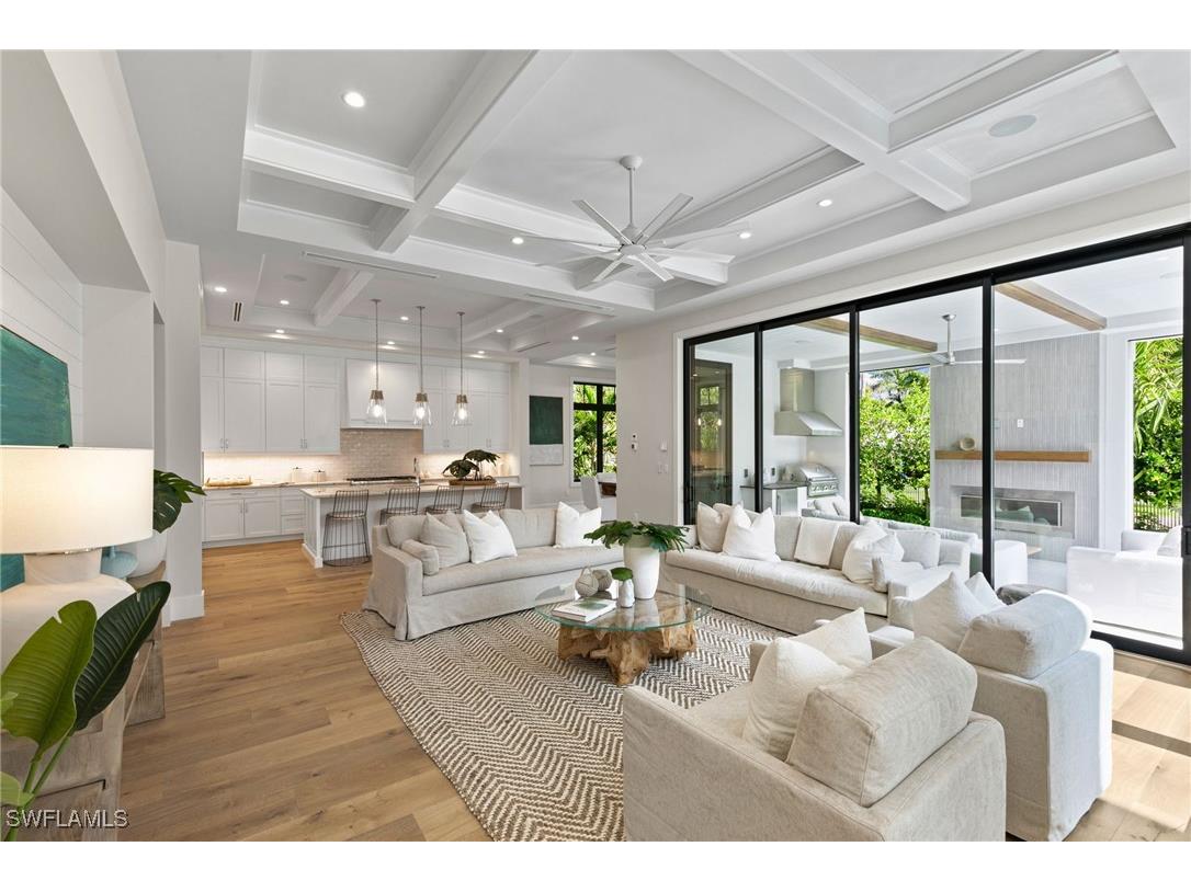 1191 7th Avenue N Naples FL 34102 224078260 image1