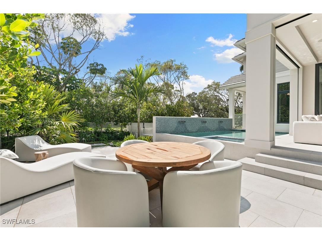 1191 7th Avenue N Naples FL 34102 224078260 image20