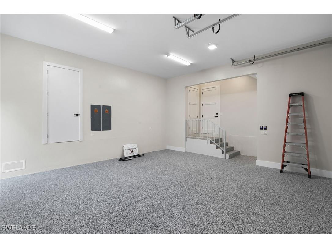 1191 7th Avenue N Naples FL 34102 224078260 image48