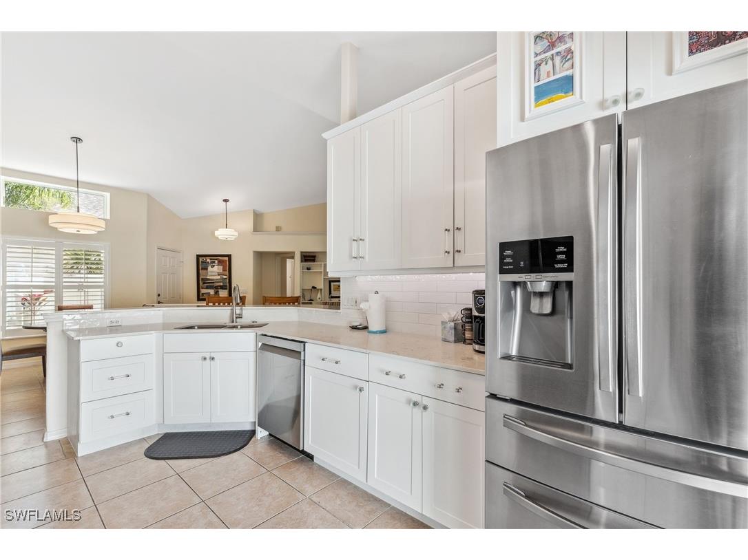 1195 Silverstrand Drive Naples FL 34110 225042533 image1