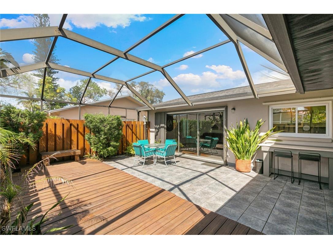 1196 Westlake Boulevard Naples FL 34103 224085533 image1