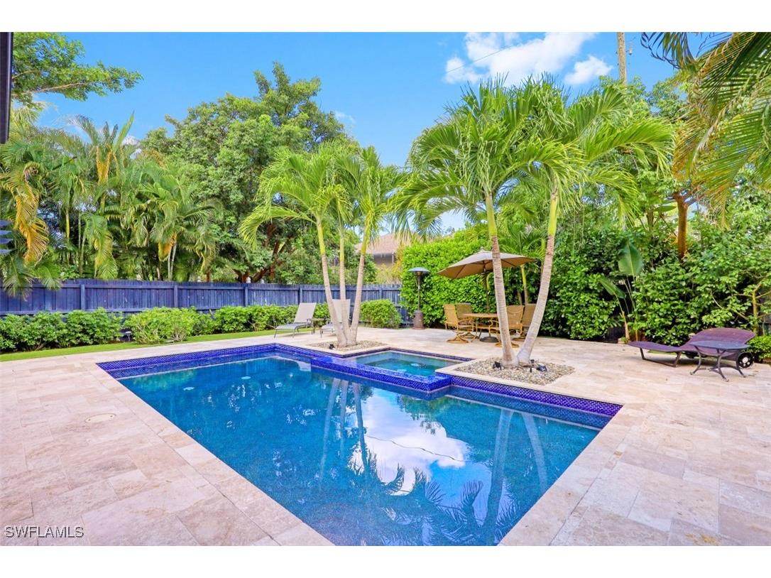 1199 9th Avenue N Naples FL 34102 225045722 image1