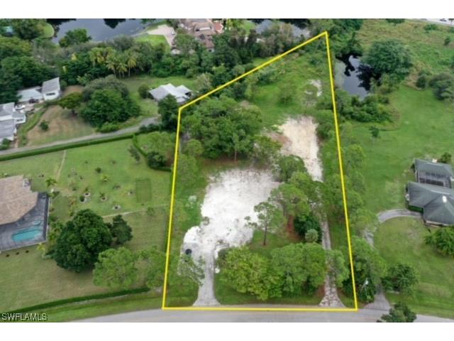 120 East Avenue Naples FL 34108 223074393 image2