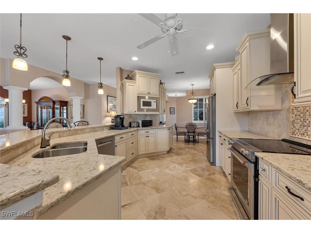 12031 Fairway Pointe Lane Fort Myers FL 33913 224088856 image1