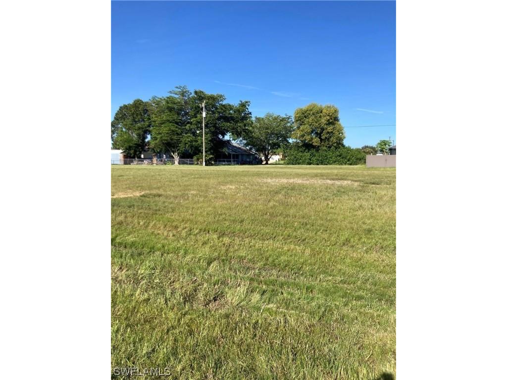 1208 NW Juanita Place Cape Coral FL 33993 223016774 image1