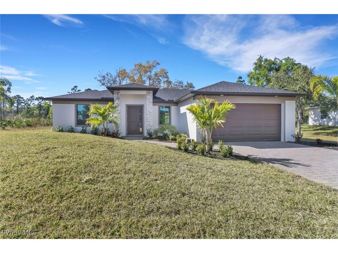 121 Hines Avenue Lehigh Acres FL 33936 225013331 image1