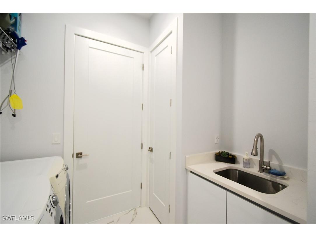 121 NW 10th Avenue Cape Coral FL 33993 225038057 image27