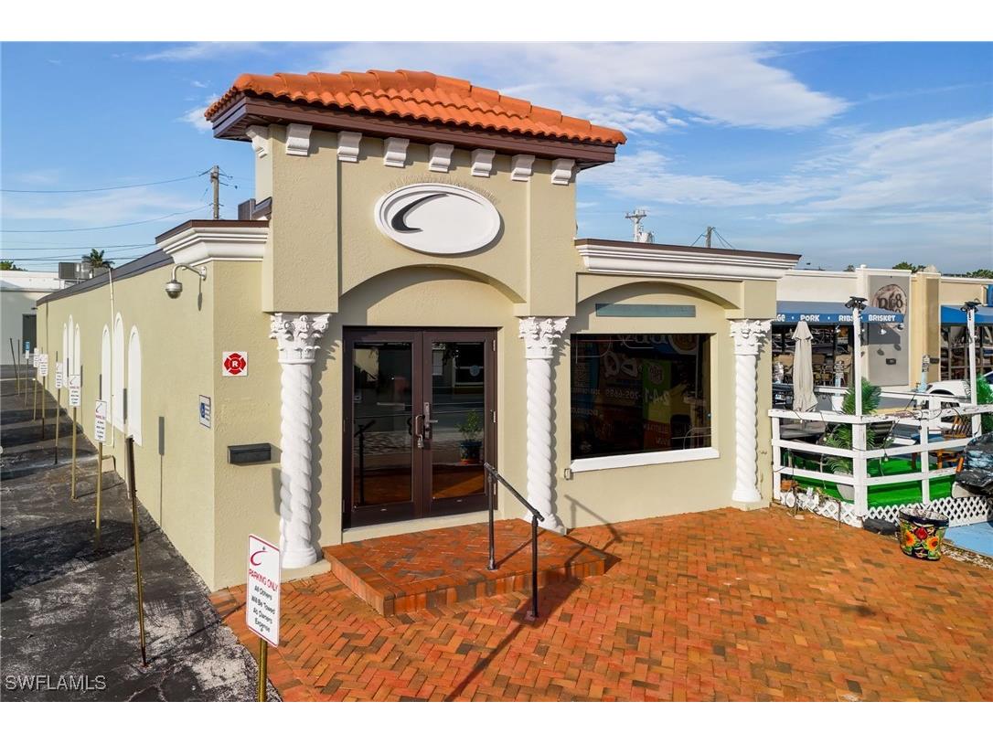 1213 SE 47th Terrace Cape Coral FL 33904 225004721 image1