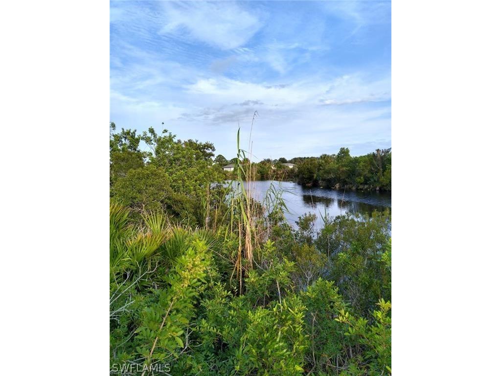 1218 NE 40th Street Cape Coral FL 33909 224024227 image2