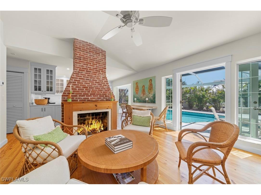 1222 Ferry Road Sanibel FL 33957 225022733 image1