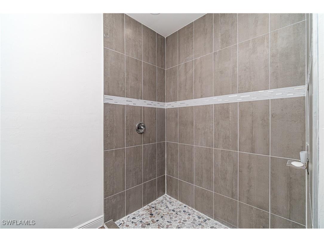 1229 Zinnia Loop Labelle FL 33935 224105366 image28