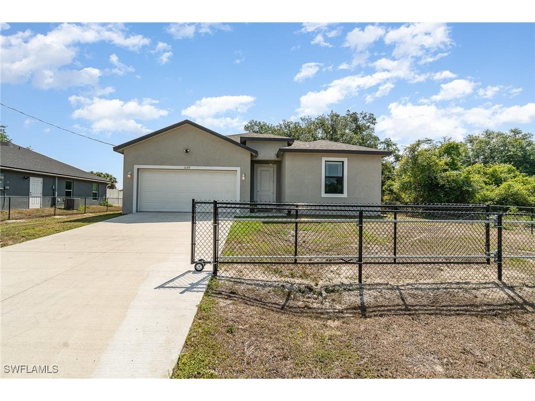 1229 Zinnia Loop Labelle FL 33935 224105366 image3